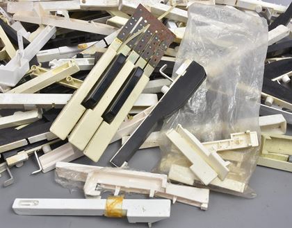 various-Huge lot of various keys as seen